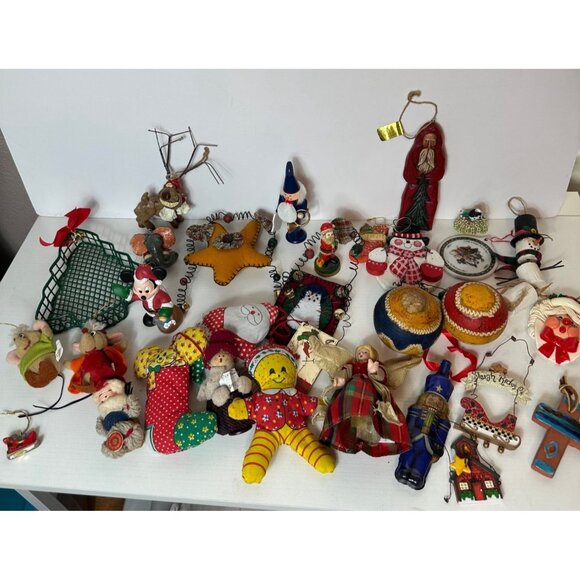 Christmas Ornament Lot Reindeer, Mice, Gingerbread, Mixed lot of Modern and Vint - Picture 8 of 16